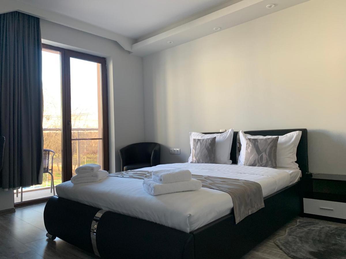 Vivian Apartaments Sandanski Bagian luar foto